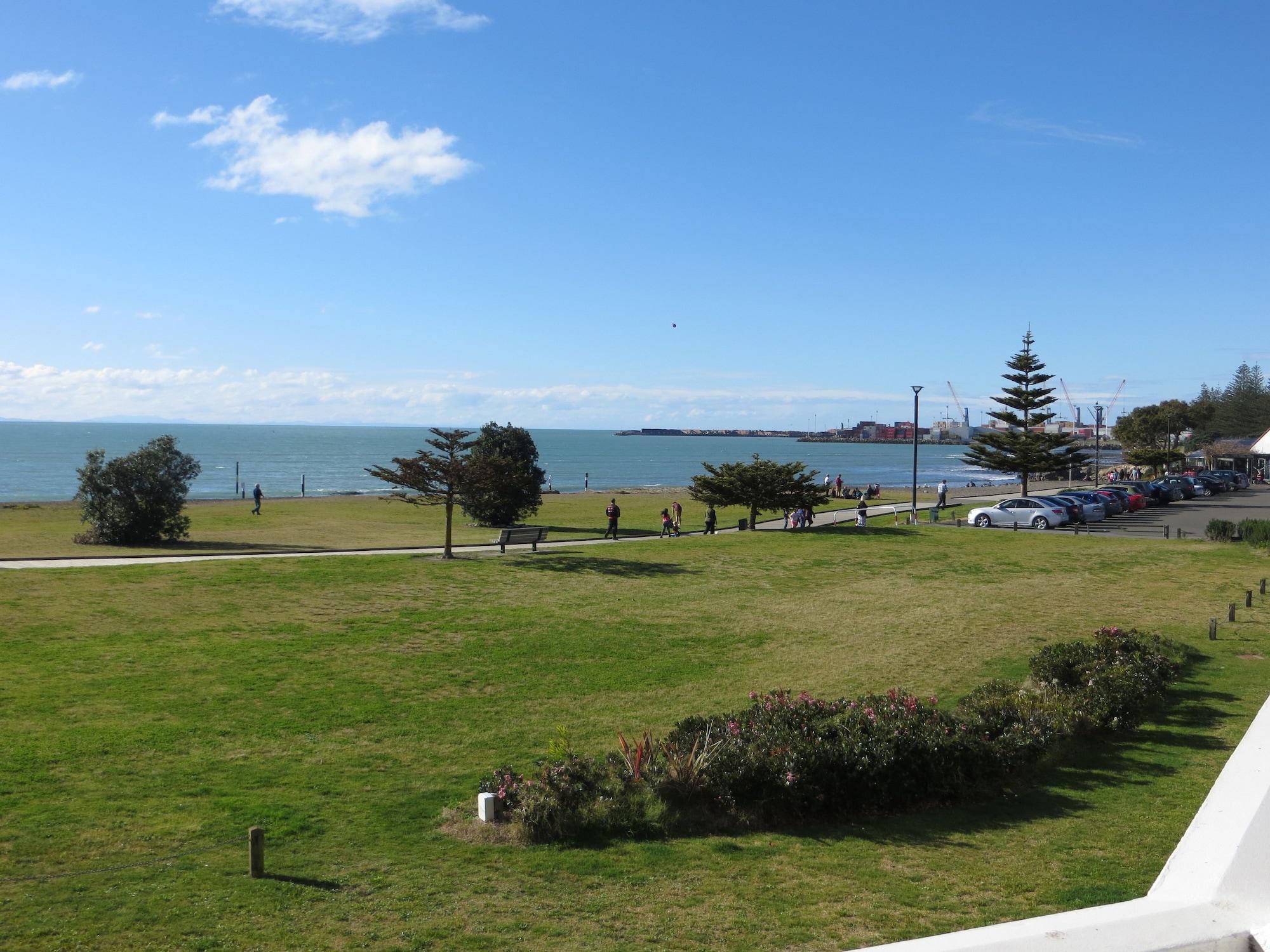 Harbour View Motel On Ahuriri Beach In Napier Nz With Sea View Suites Экстерьер фото