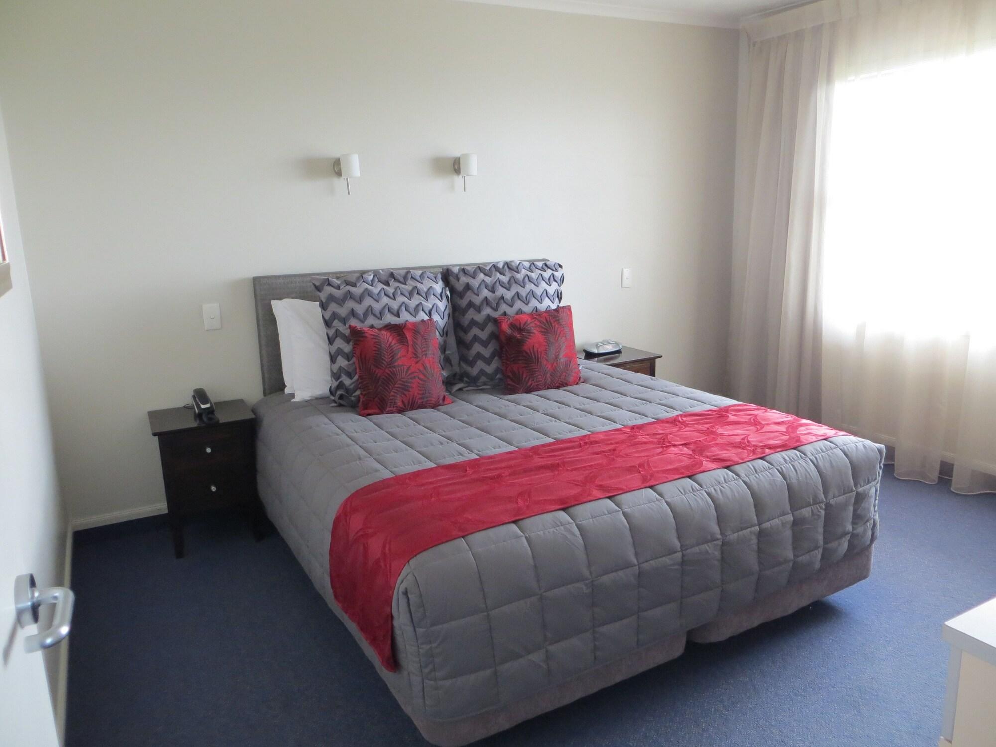 Harbour View Motel On Ahuriri Beach In Napier Nz With Sea View Suites Экстерьер фото